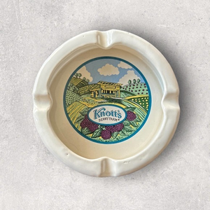 Vintage Knott’s Berry Farm Ashtray made in‎ Taiwan
